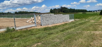 Svařovaný 3D panel Pilofor Light s podhrabovu deskou_15